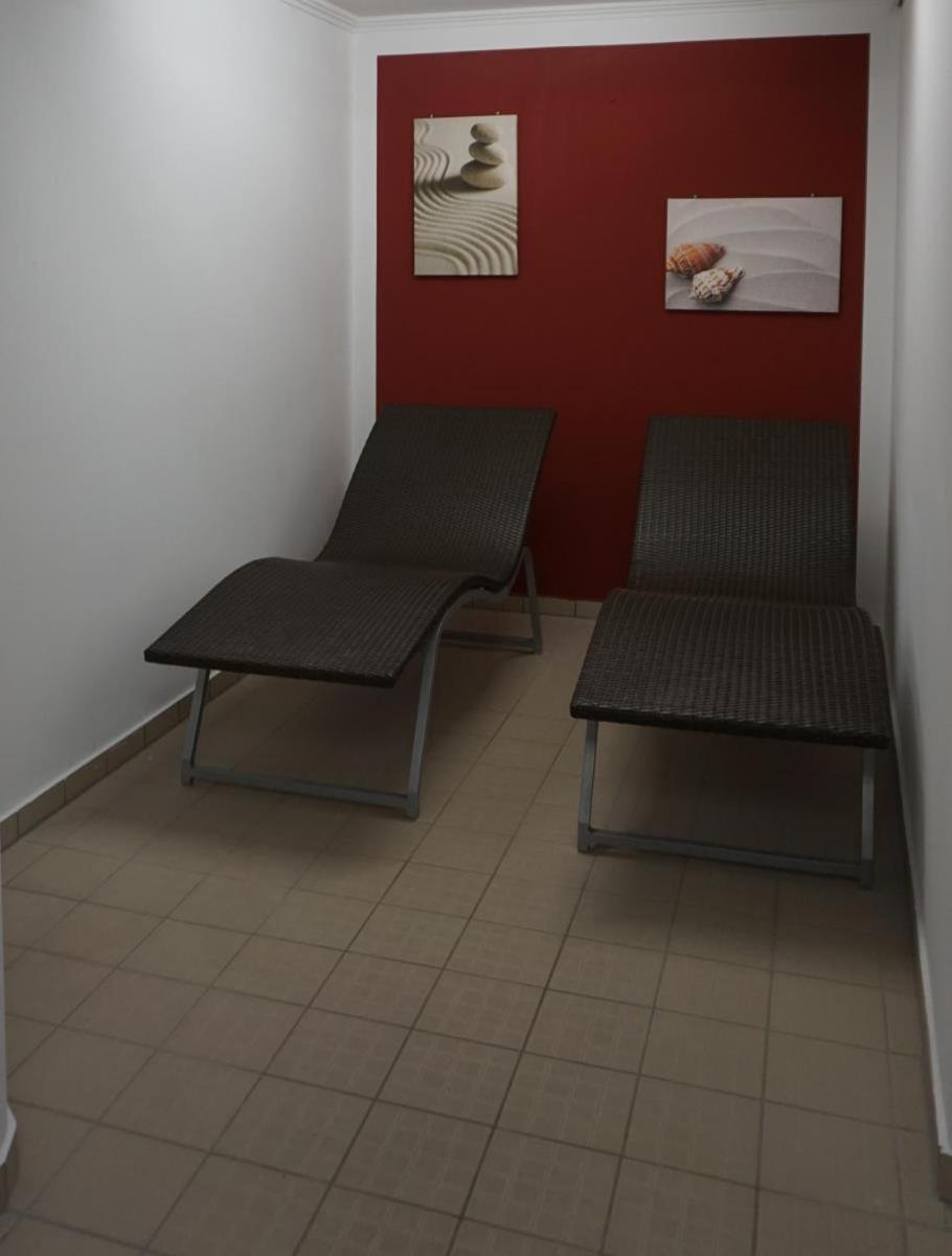 Residenz Rosengrund Whg O3 Apartment บือซุม ภายนอก รูปภาพ